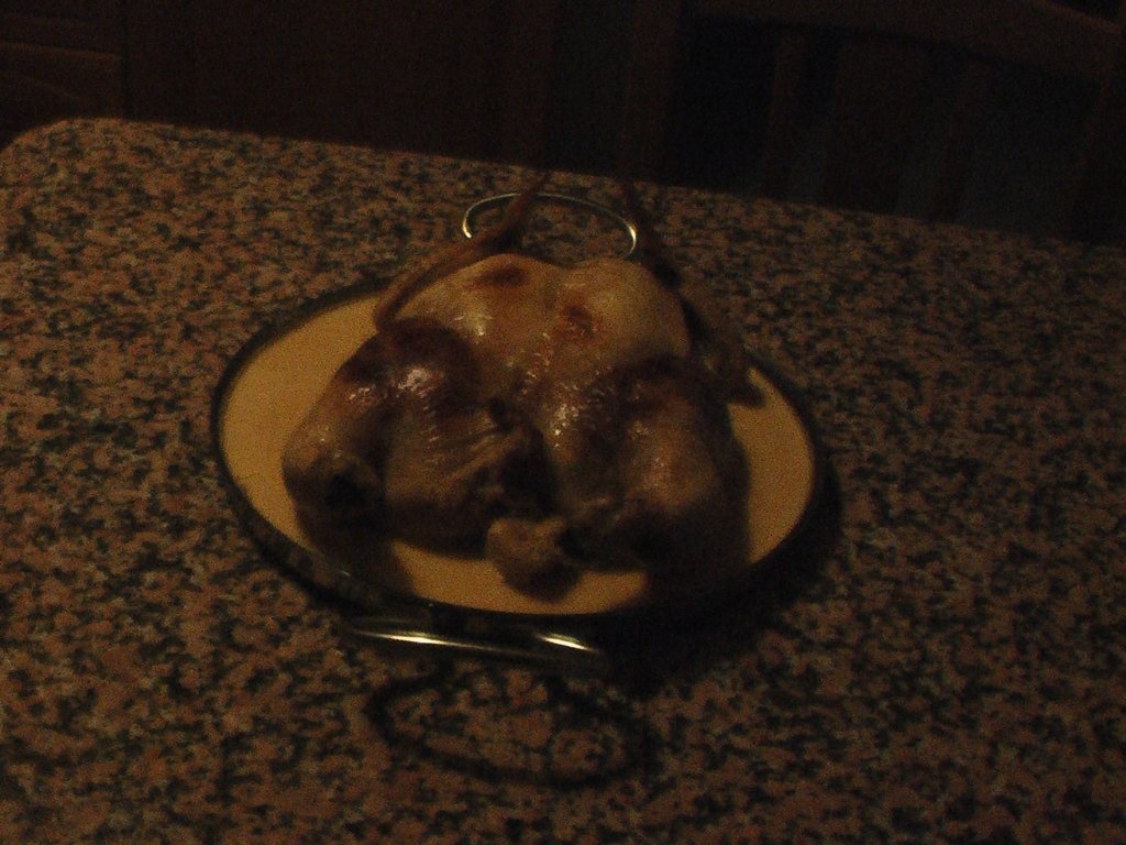 Pui dezosat cu umplutura de ciuperci si mazare