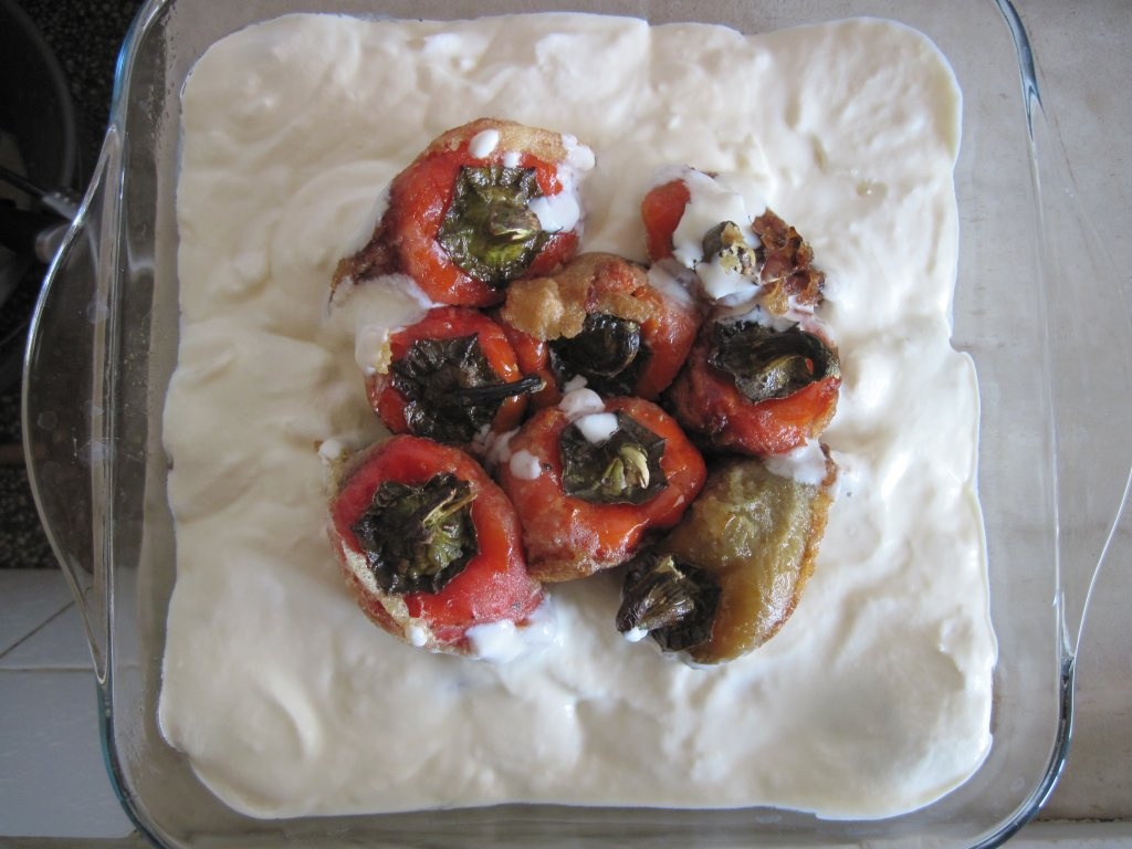 Ardei copti, cu sos de smantana la cuptor