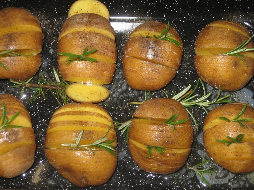 Cartofi Hasselback