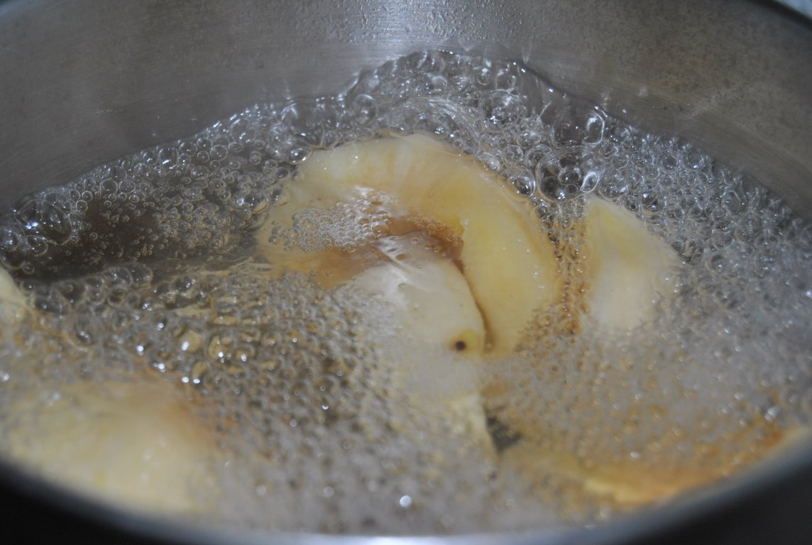 Piept de ratã cu gutui si sos de vin de Porto