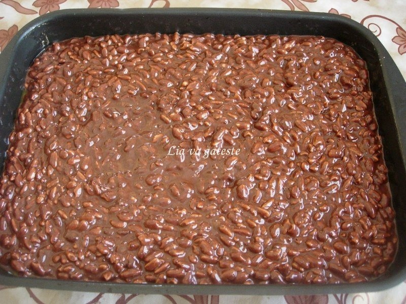 Ciocolata de casa cu fulgi de orez brun
