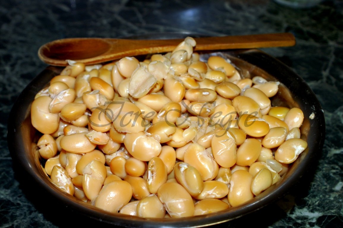 Fasole batuta cu garnitura de ceapa calita