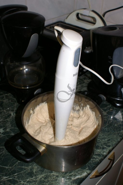 Fasole batuta cu garnitura de ceapa calita