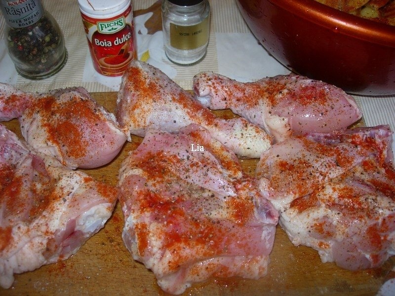 Pulpe de pui cu cartofi taranesti, la punga