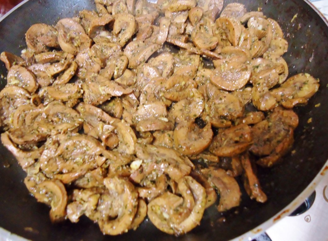 Rinichi de porc cu usturoi