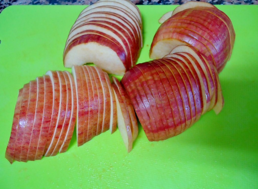 Tarta de mere cu crema de lamaie