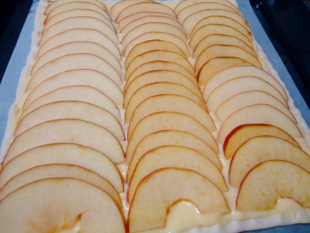 Tarta de mere cu crema de lamaie