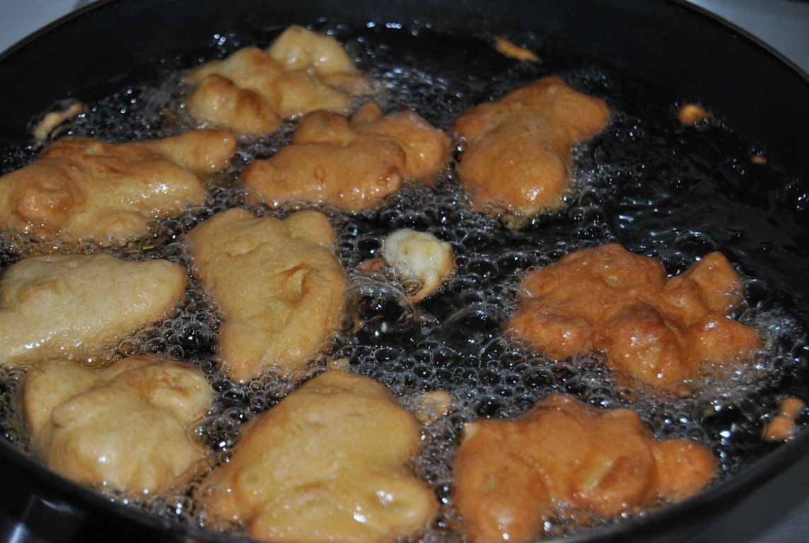 Pataniscas de marmelo- gogosi portugheze  din gutui