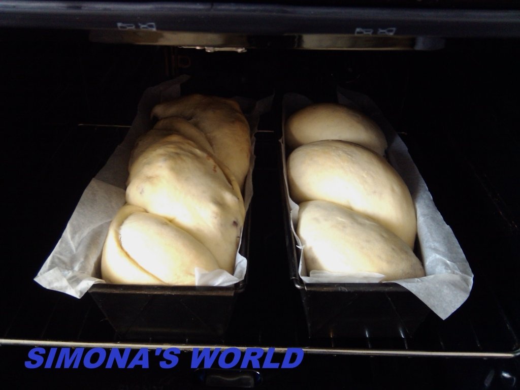 Cozonac cu nuca si rahat