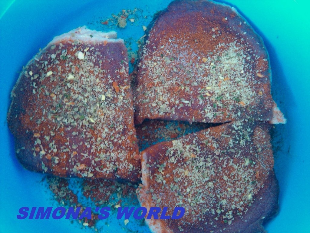 Vita la cuptor in sos de rosii