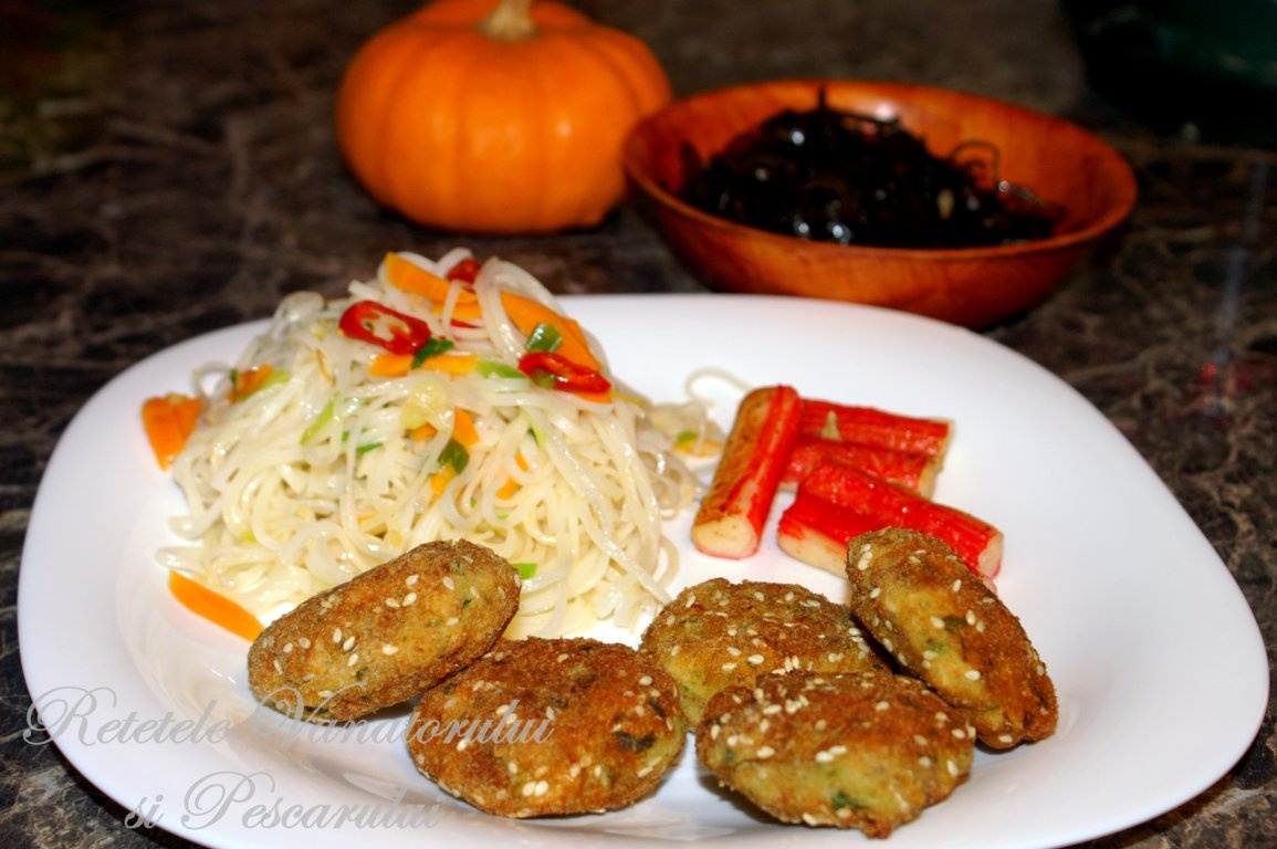 Chiftelute de stiuca cu surimi si alge marine