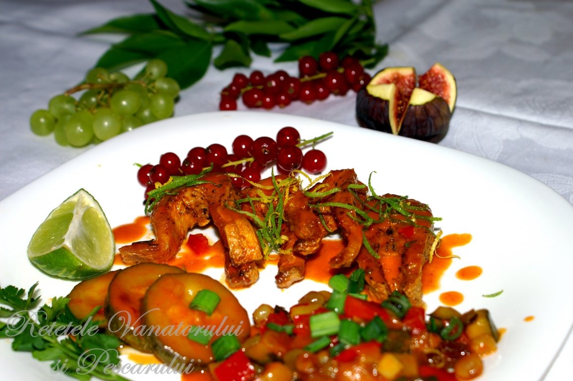 Stiuca cu sos de stafide