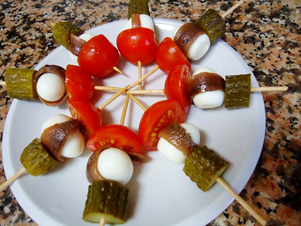 Aperitiv cu oua de prepelita