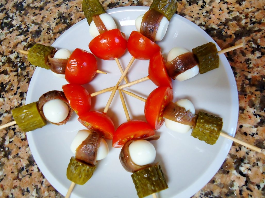 Aperitiv cu oua de prepelita