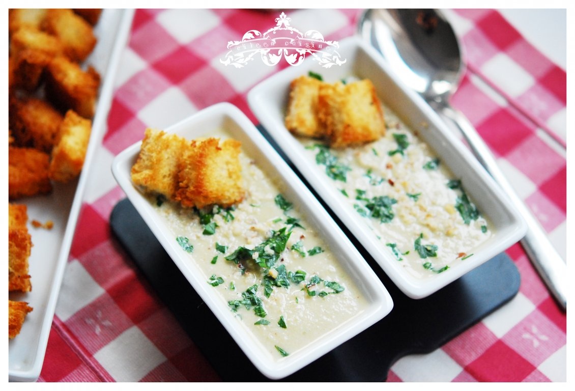 Supa crema de ciuperci cu nuci