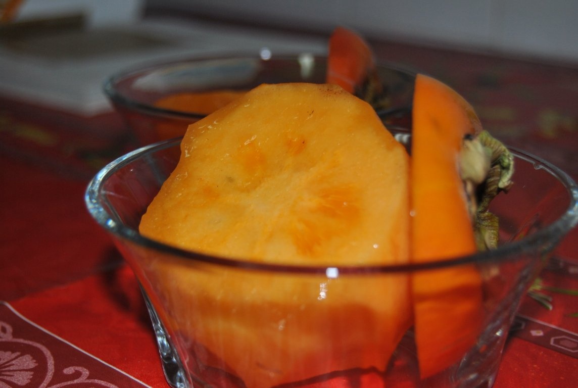 Diospyros cu nuci si scortisoarã