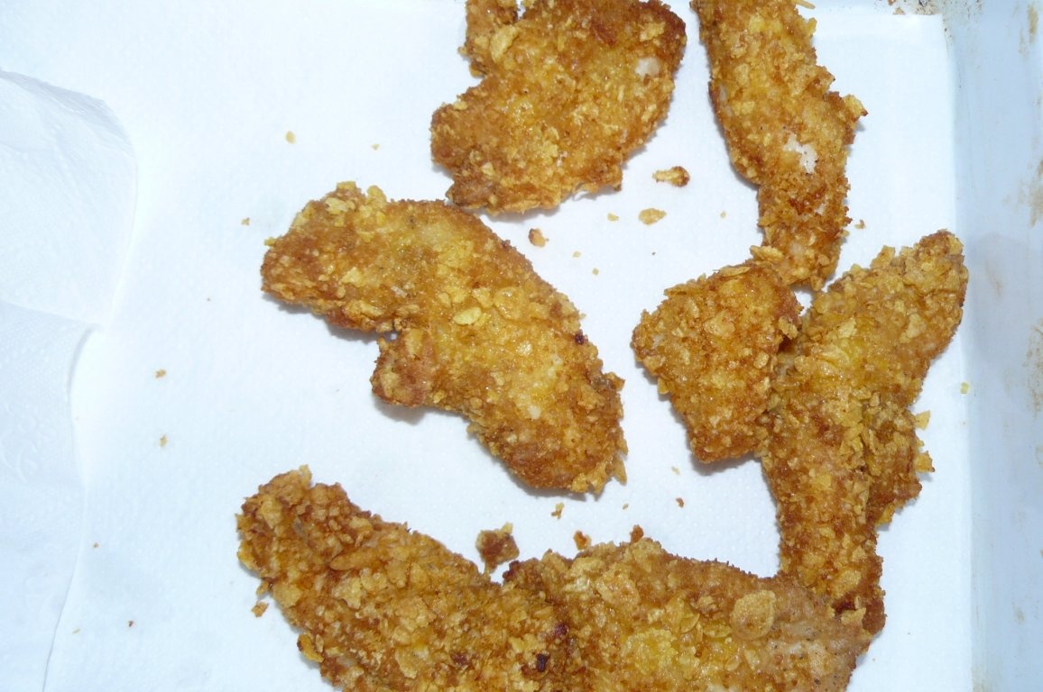 Piept de pui cu fulgi de porumb