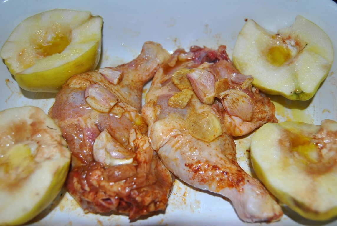 Pulpe de pui cu ghimbir si gutui la cuptor