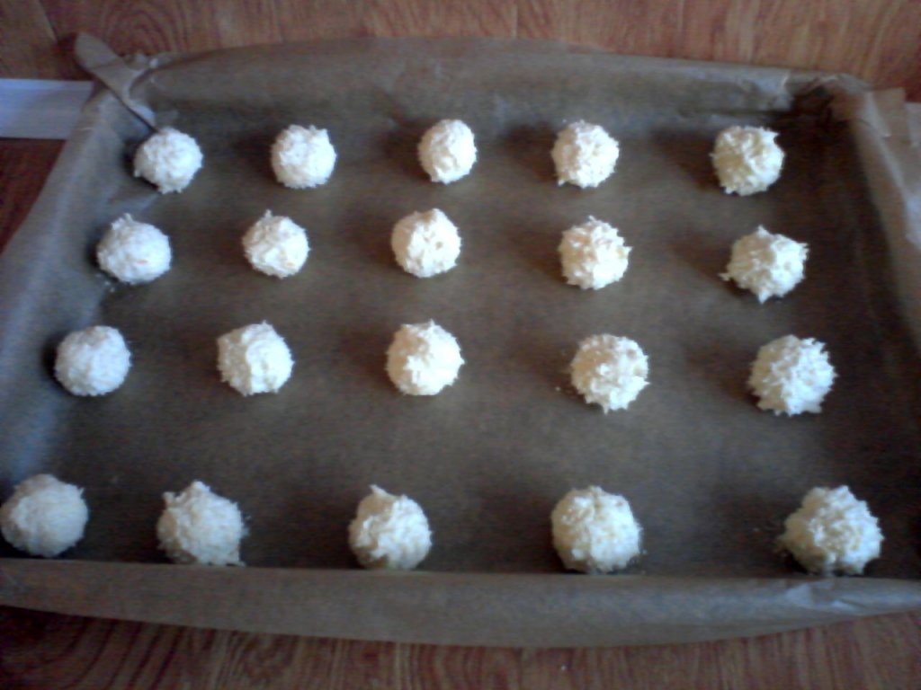 Fursecuri cu nuci si coaja de portocala