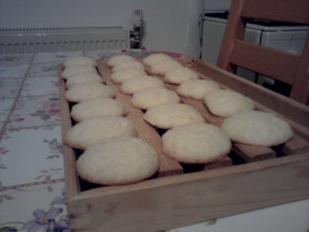 Fursecuri cu nuci si coaja de portocala