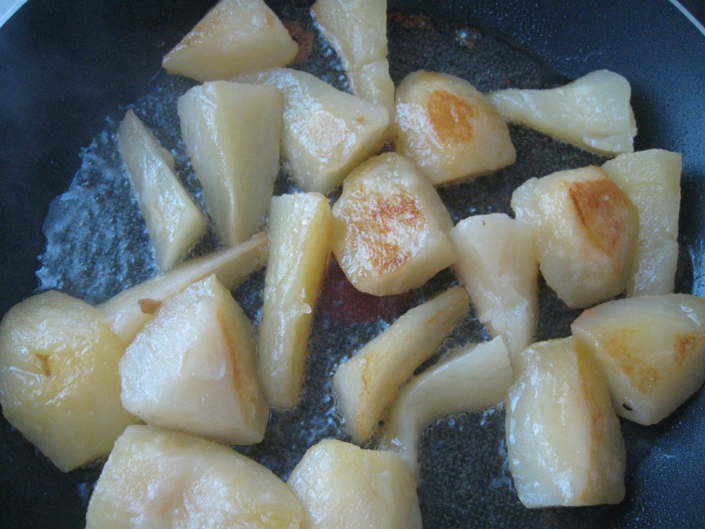 Mancare de pere (mere/gutui)