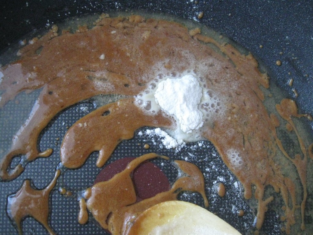 Mancare de pere (mere/gutui)