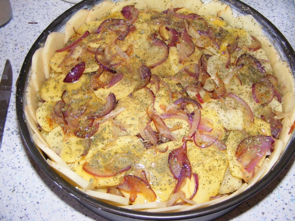 Placinta de cartofi si ceapa