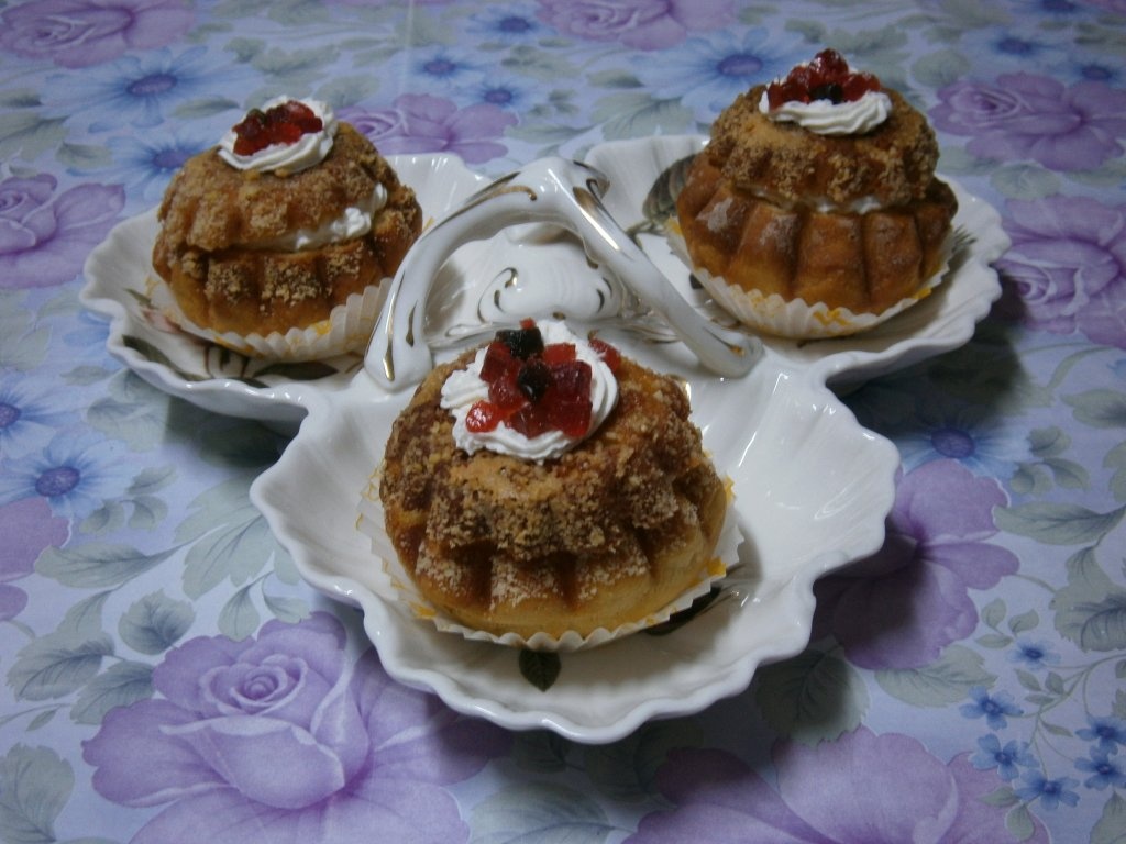 Savarine din aluat dospit