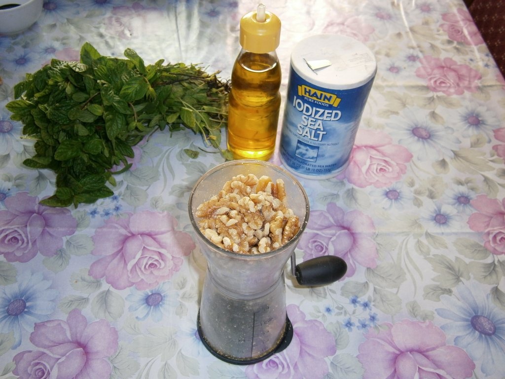 "Labaneh" cu nuca si menta