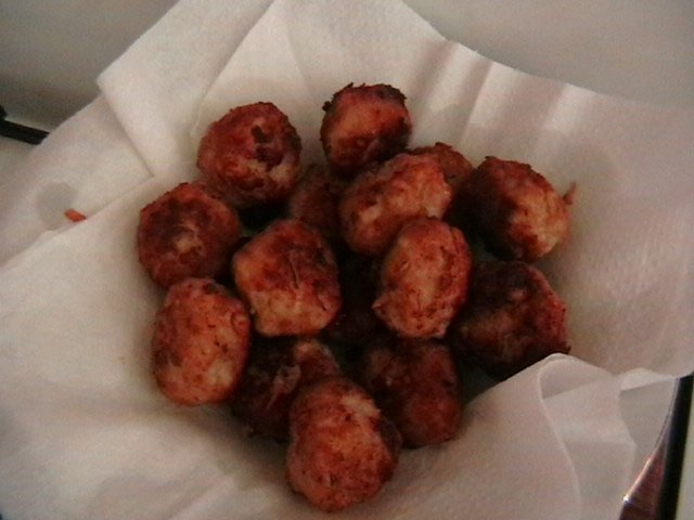 Stiuca umpluta cu chiftelute