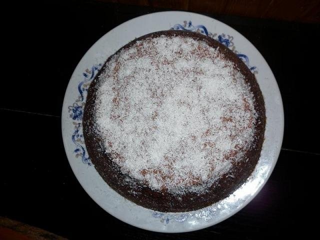 Prajitura cu alune, nuci si cacao