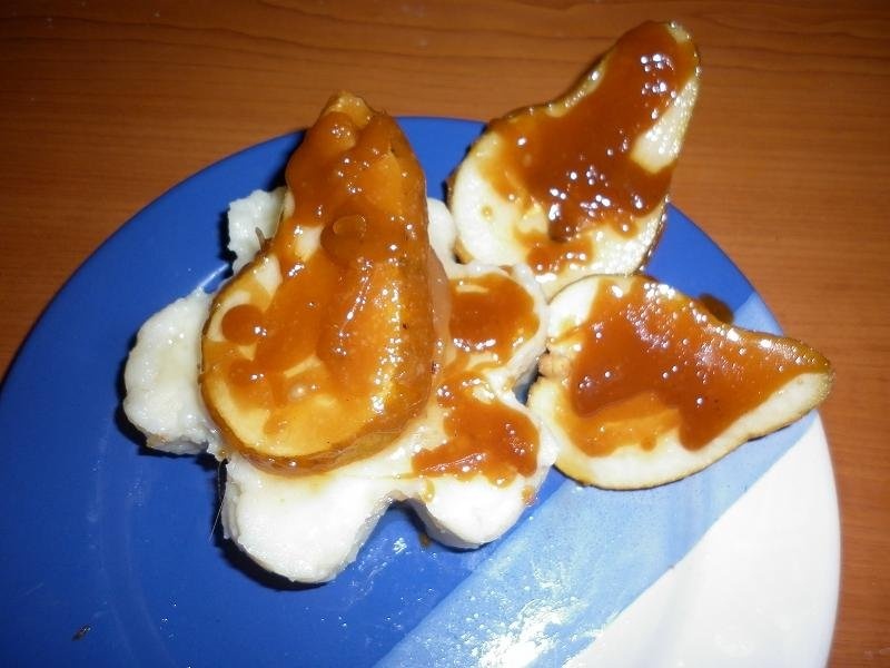 Gris cu lapte si pere caramelizate