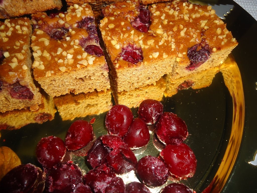 Prajitura integrala cu visine