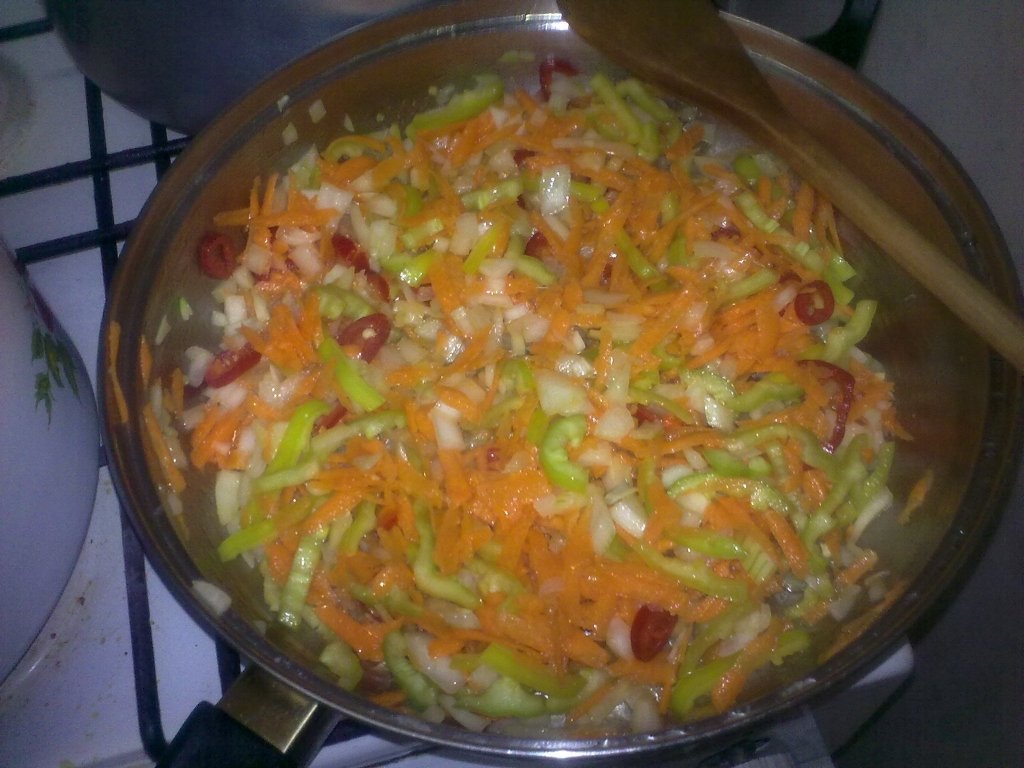 Ciorba afumata cu picioruse de porc