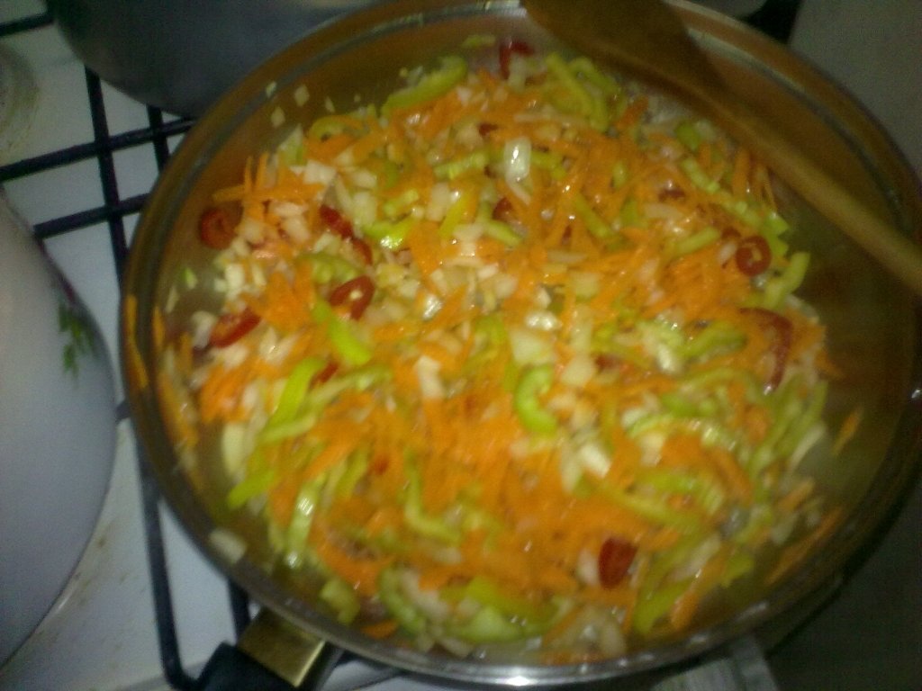 Ciorba afumata cu picioruse de porc