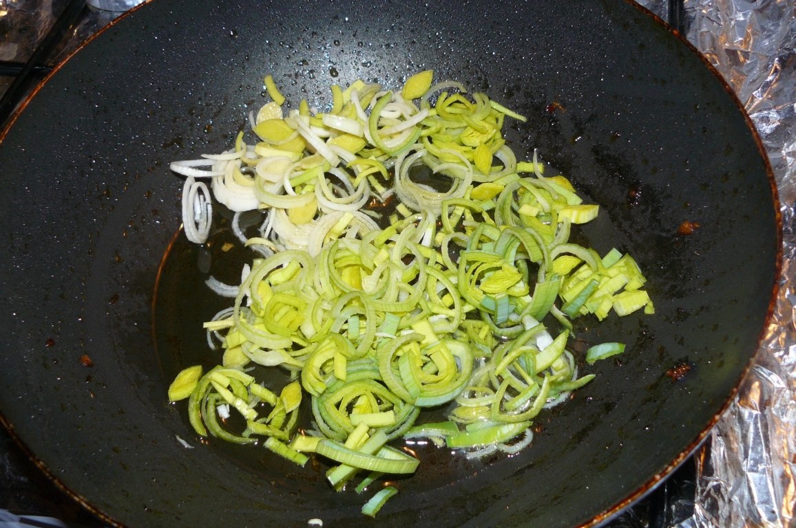 Supă de legume cu ochiuri