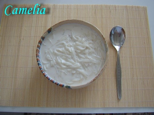 Fidea de orez cu lapte