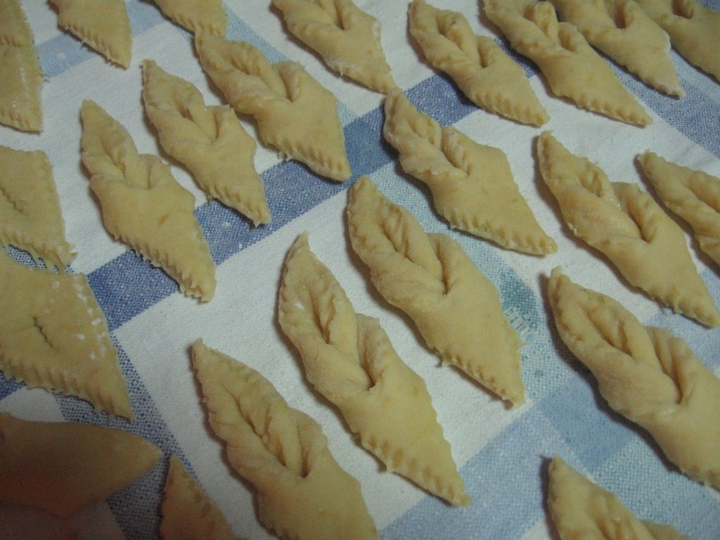 Minciunele sau cirighele ca la bunica – reteta veche, fara drojdie, foarte usor de preparat