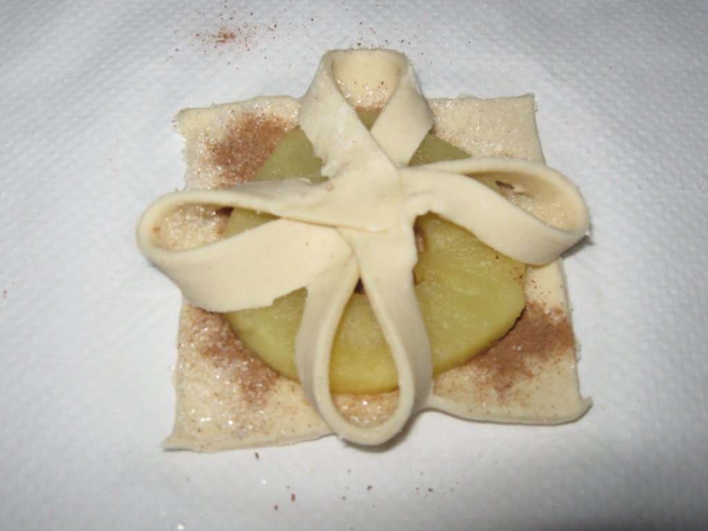 Flori de foietaj cu mere