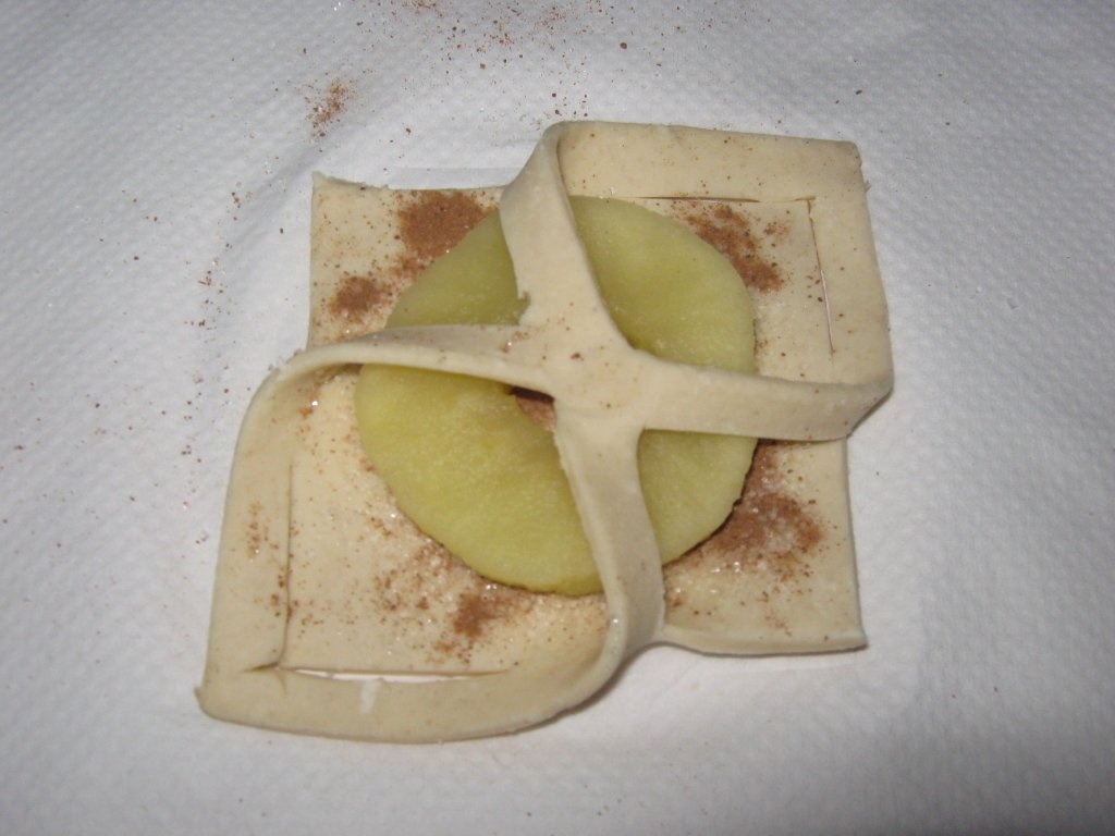 Flori de foietaj cu mere