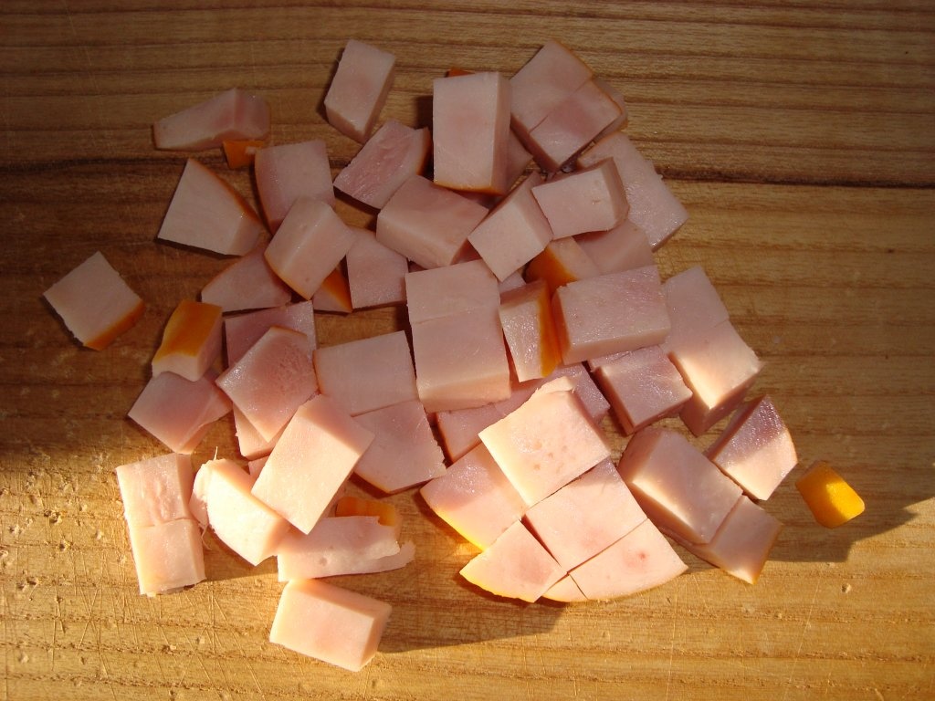 Omleta cu smantana,sunca si cascaval