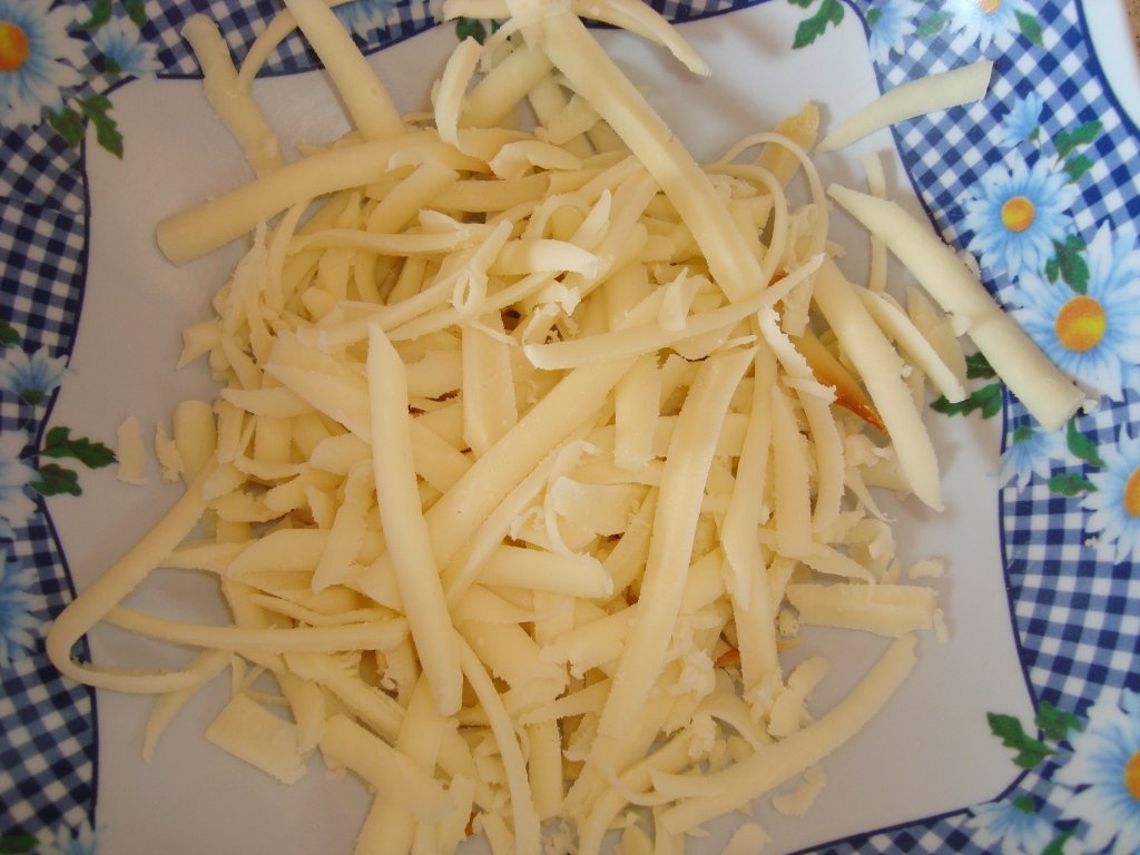 Omleta cu smantana,sunca si cascaval