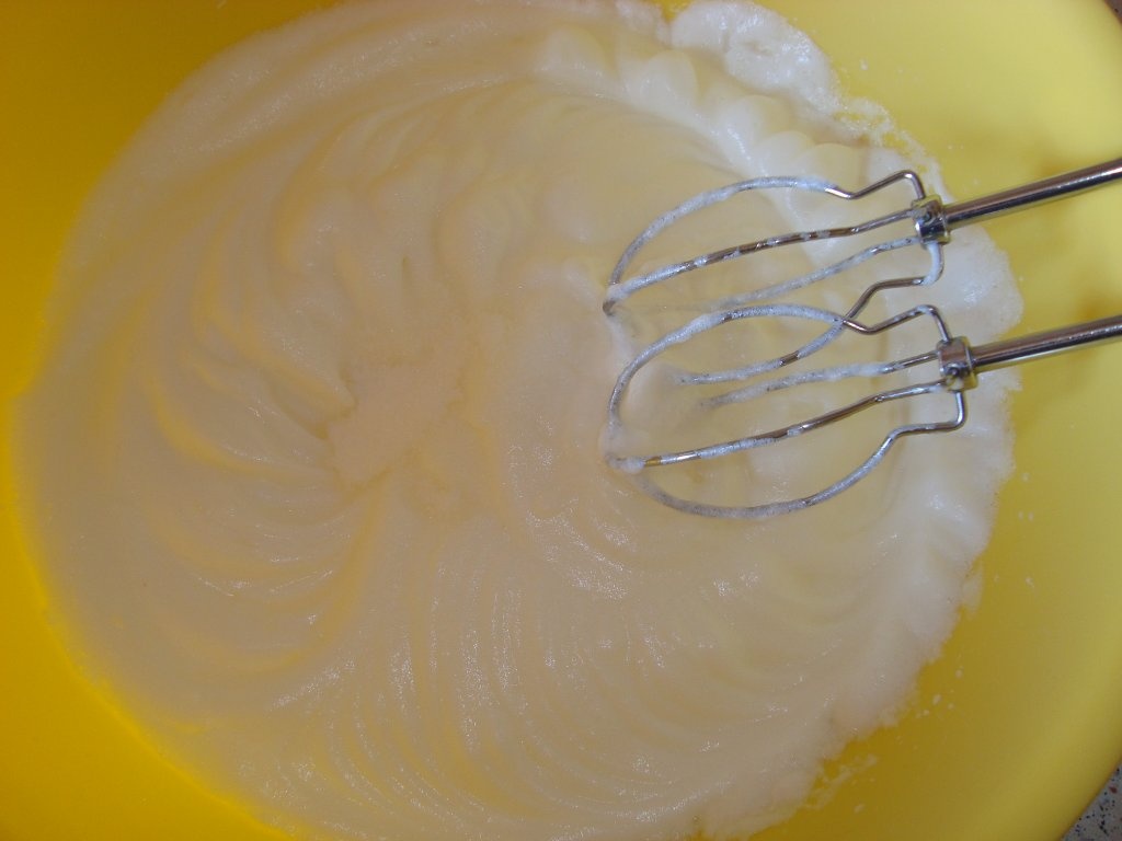 Tort cu fructe de Valentine's Day