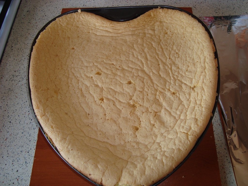 Tort cu fructe de Valentine's Day