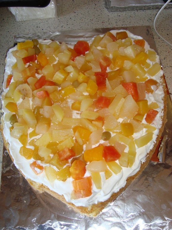 Tort cu fructe de Valentine's Day