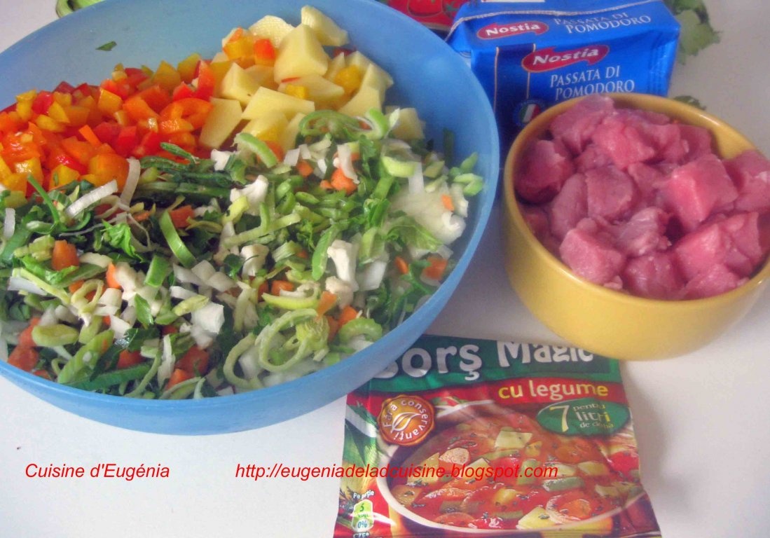 Bors cu carne de vita