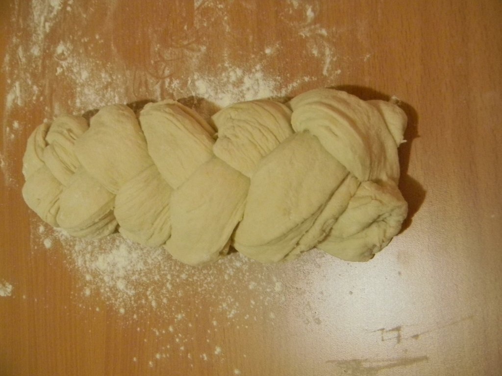 Paine impletita cu mac