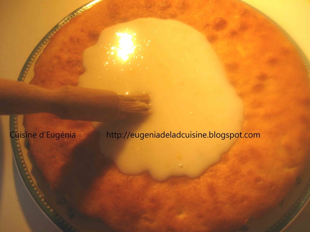 Prajitura à la française cu glazura de lamaie