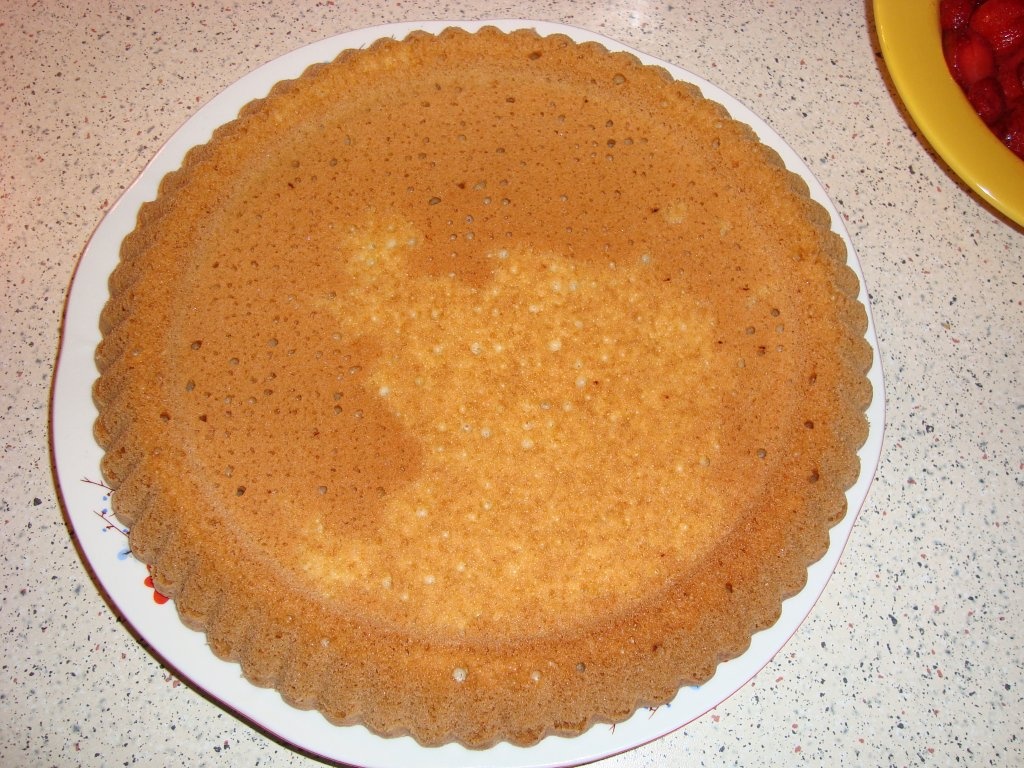 Tarta cu capsuni