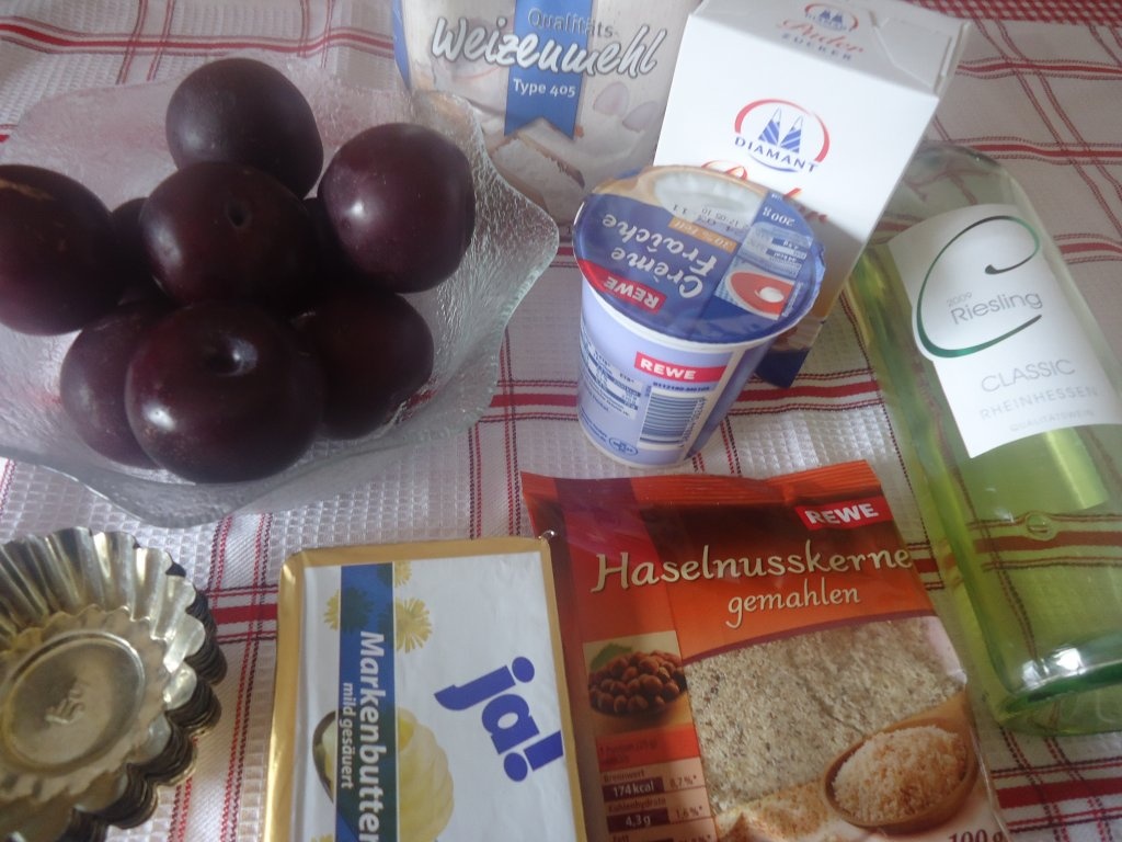 Pflaumenkuchen mit Sahne - Tarte cu prune si smantana